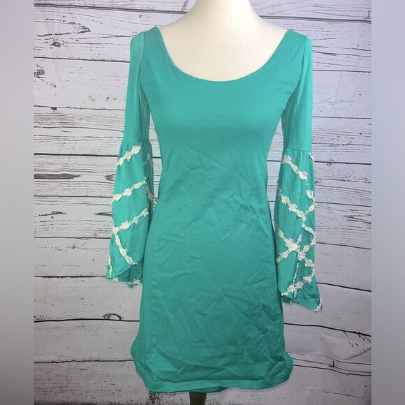 Judith March Green Bell Sleeve Mini Dress - Picture 1 of 7